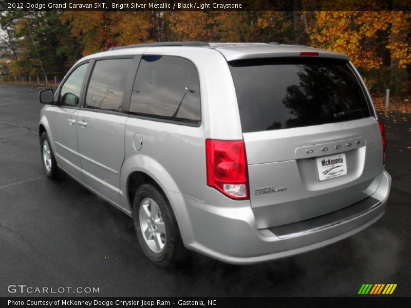 Bright Silver Metallic / Black/Light Graystone 2012 Dodge Grand Caravan SXT