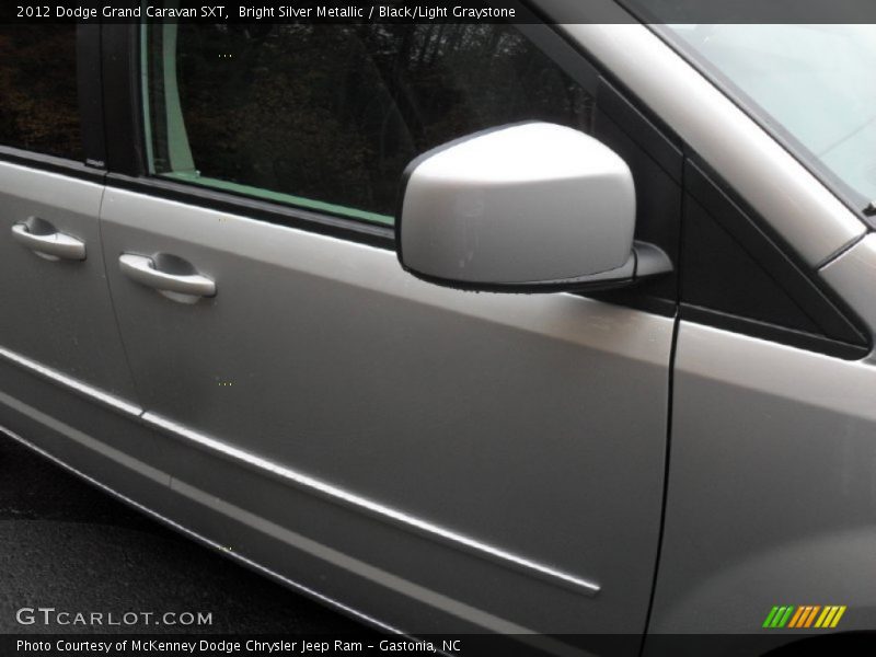 Bright Silver Metallic / Black/Light Graystone 2012 Dodge Grand Caravan SXT