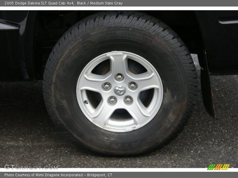 Black / Medium Slate Gray 2005 Dodge Dakota SLT Quad Cab 4x4