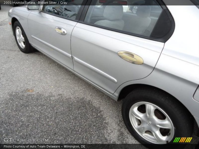 Brilliant Silver / Gray 2001 Hyundai Sonata