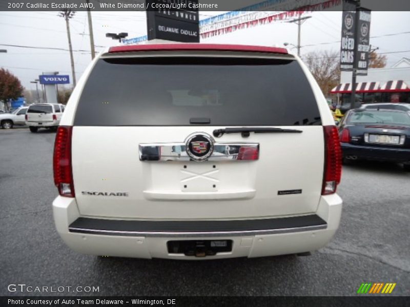 White Diamond / Cocoa/Light Cashmere 2007 Cadillac Escalade AWD