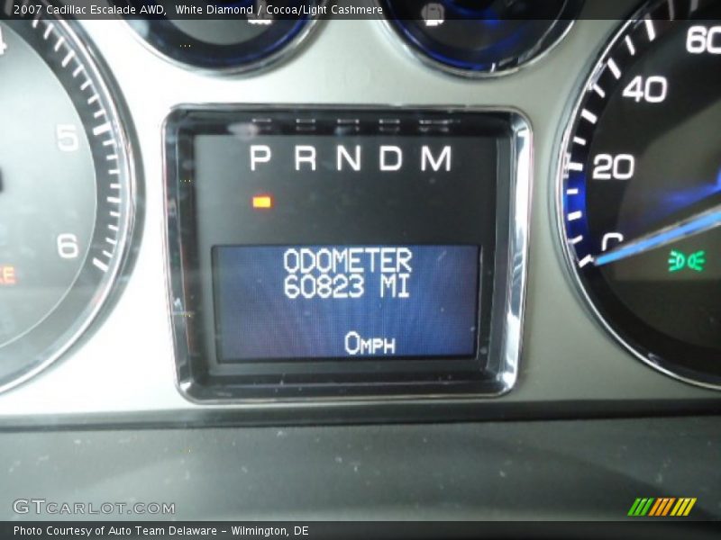 White Diamond / Cocoa/Light Cashmere 2007 Cadillac Escalade AWD