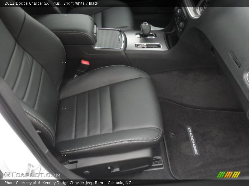 Bright White / Black 2012 Dodge Charger SXT Plus