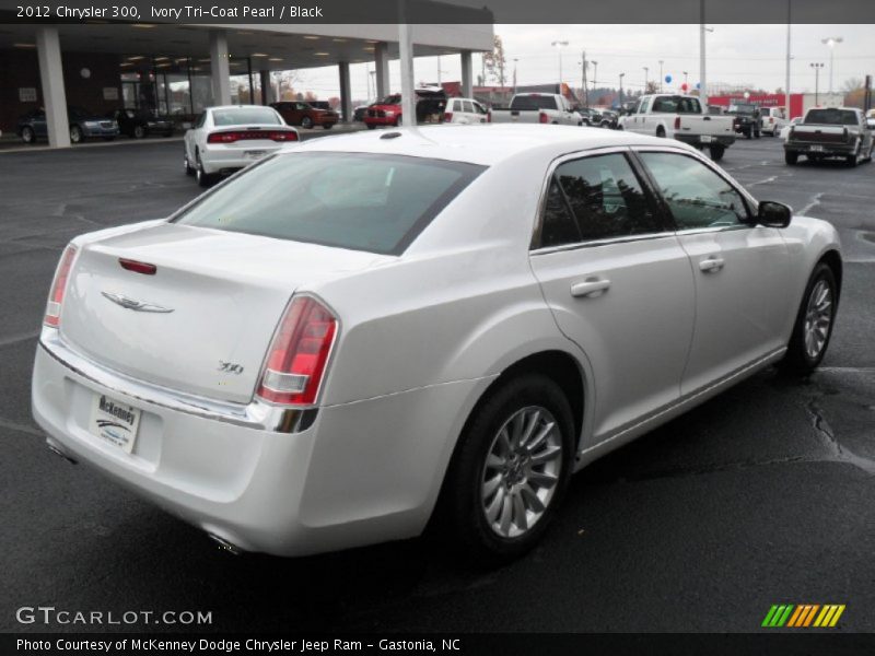 Ivory Tri-Coat Pearl / Black 2012 Chrysler 300