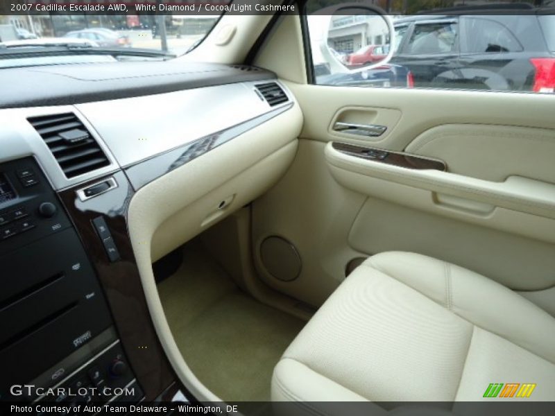 White Diamond / Cocoa/Light Cashmere 2007 Cadillac Escalade AWD