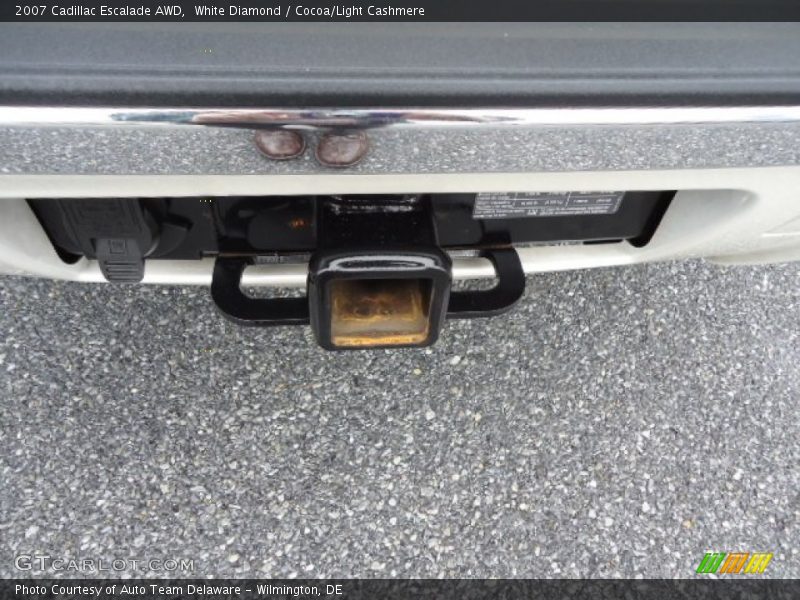 White Diamond / Cocoa/Light Cashmere 2007 Cadillac Escalade AWD