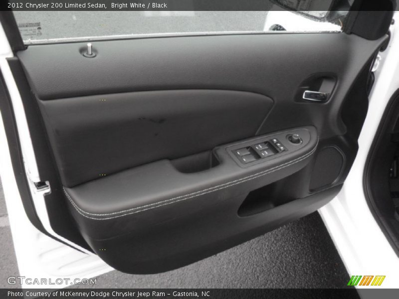 Bright White / Black 2012 Chrysler 200 Limited Sedan