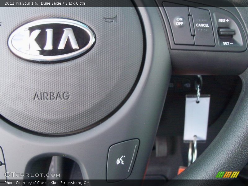 Dune Beige / Black Cloth 2012 Kia Soul 1.6