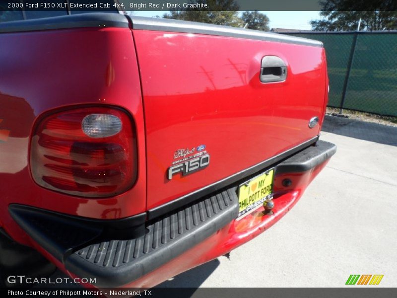 Bright Red / Dark Graphite 2000 Ford F150 XLT Extended Cab 4x4