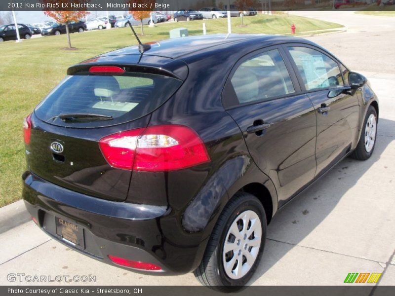 Midnight Black / Beige 2012 Kia Rio Rio5 LX Hatchback