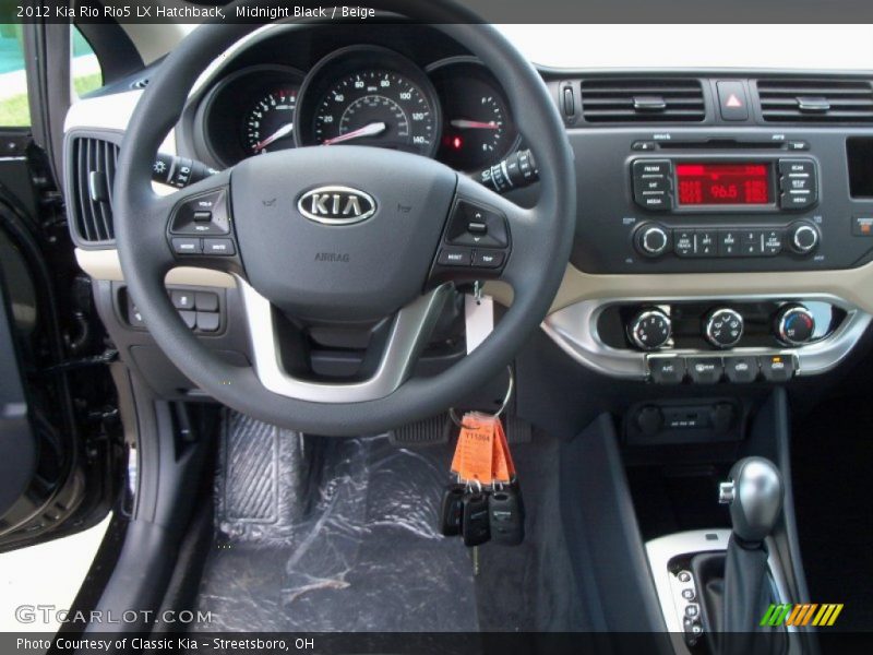 Midnight Black / Beige 2012 Kia Rio Rio5 LX Hatchback