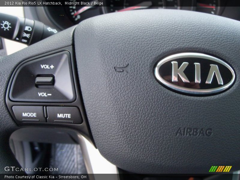 Midnight Black / Beige 2012 Kia Rio Rio5 LX Hatchback