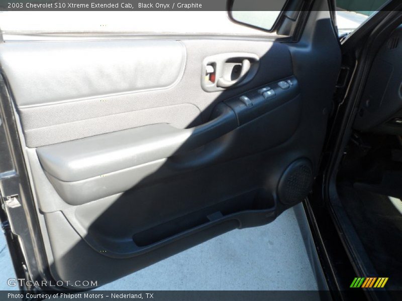 Black Onyx / Graphite 2003 Chevrolet S10 Xtreme Extended Cab