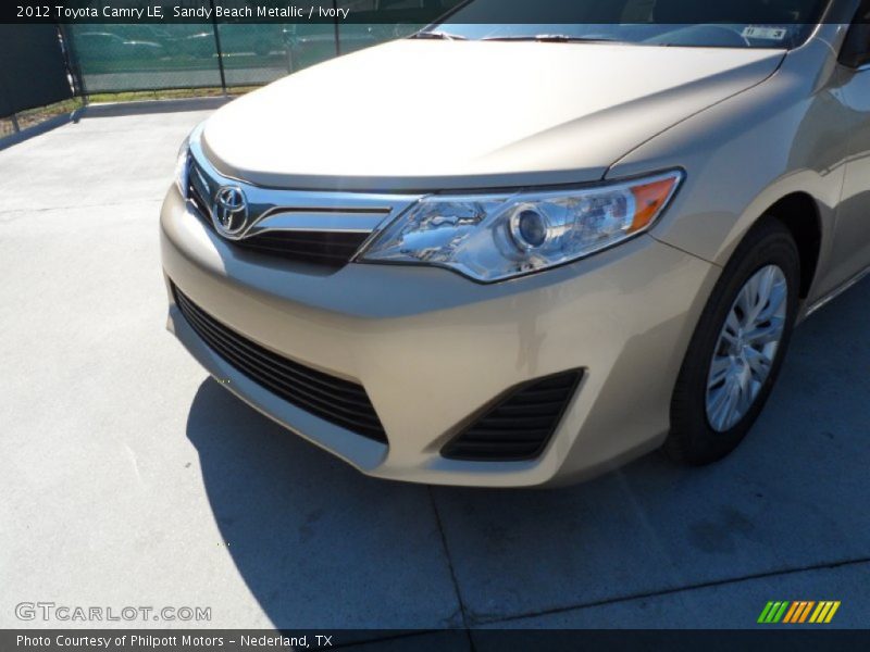 Sandy Beach Metallic / Ivory 2012 Toyota Camry LE