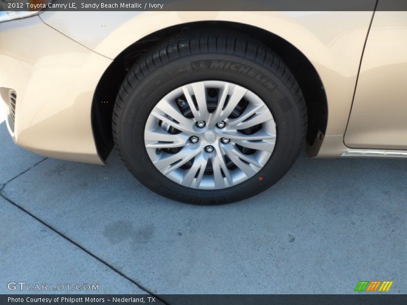 Sandy Beach Metallic / Ivory 2012 Toyota Camry LE