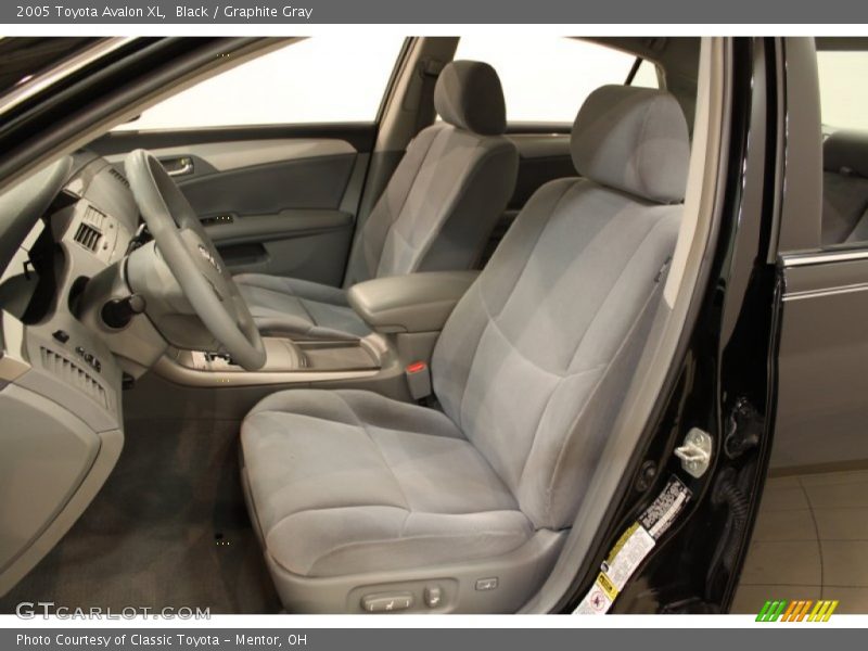 Black / Graphite Gray 2005 Toyota Avalon XL