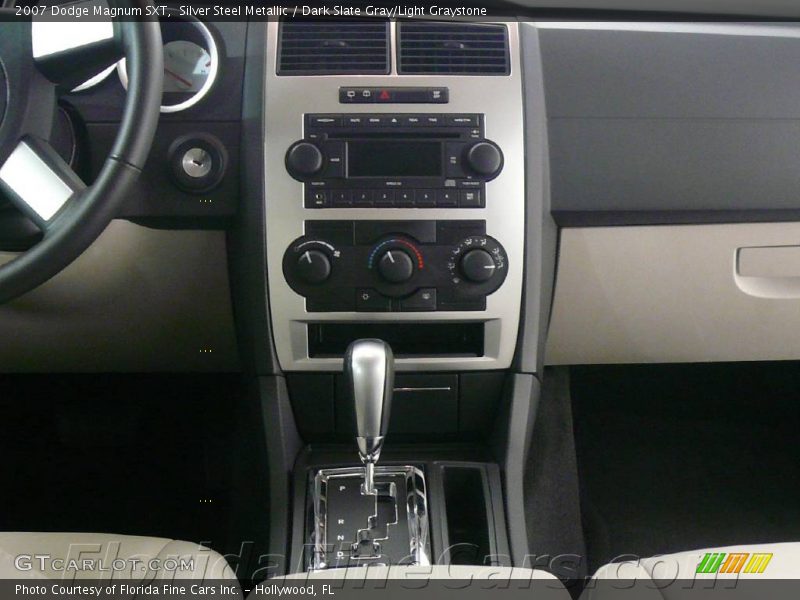 Silver Steel Metallic / Dark Slate Gray/Light Graystone 2007 Dodge Magnum SXT