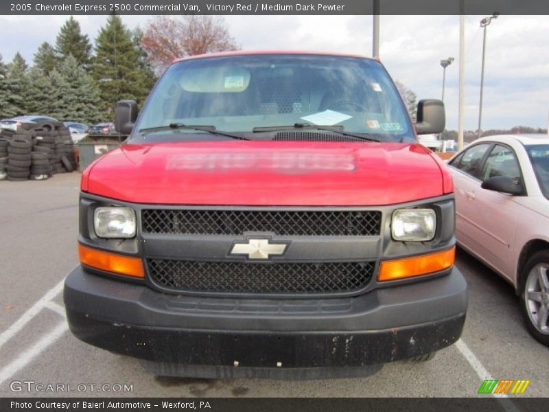 Victory Red / Medium Dark Pewter 2005 Chevrolet Express 2500 Commercial Van