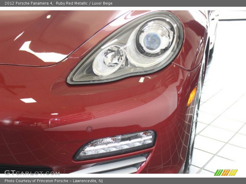 Ruby Red Metallic / Luxor Beige 2012 Porsche Panamera 4