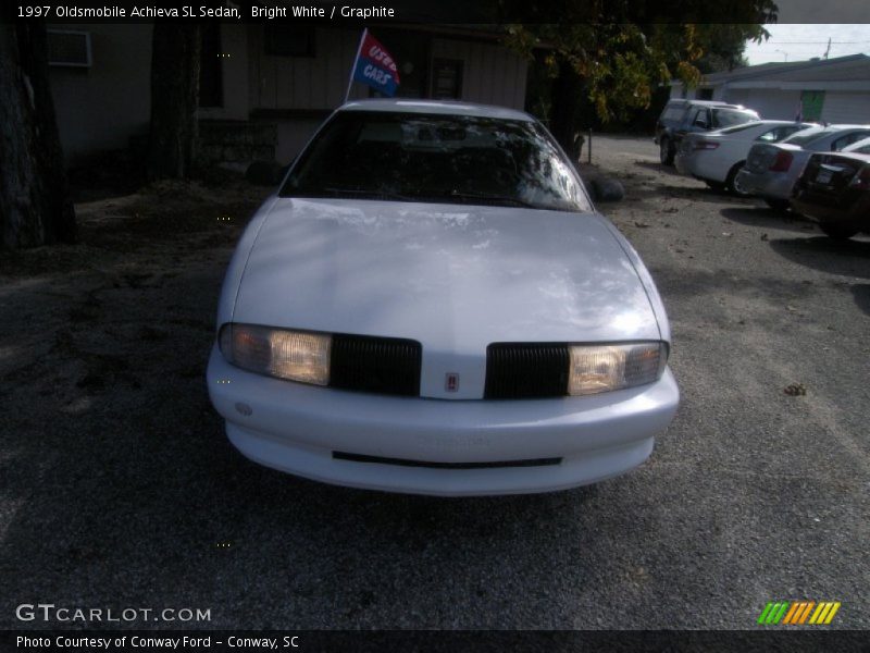 Bright White / Graphite 1997 Oldsmobile Achieva SL Sedan