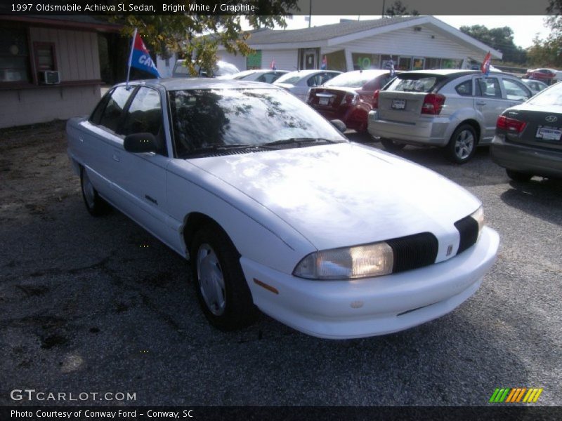 Bright White / Graphite 1997 Oldsmobile Achieva SL Sedan