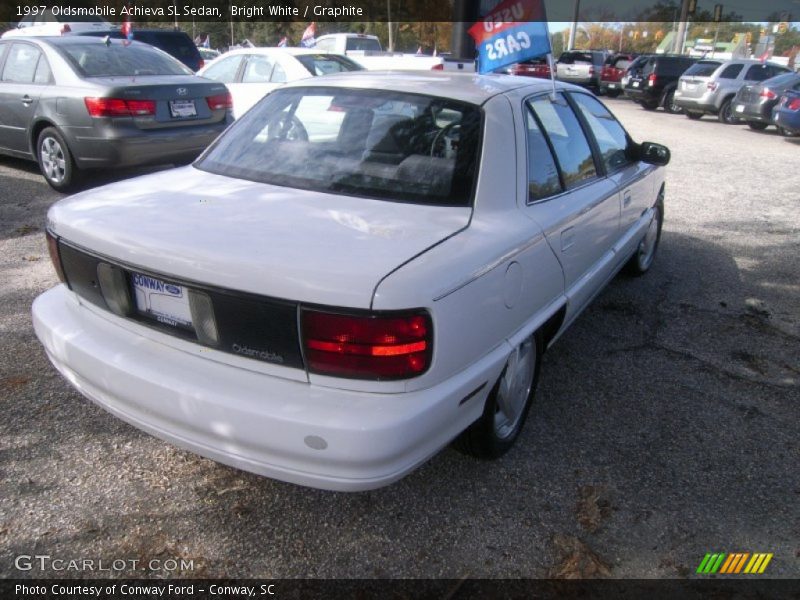 Bright White / Graphite 1997 Oldsmobile Achieva SL Sedan