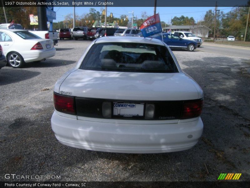 Bright White / Graphite 1997 Oldsmobile Achieva SL Sedan