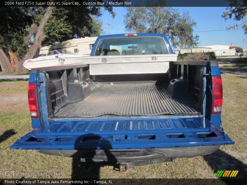 Custom Blue / Medium Flint 2006 Ford F250 Super Duty XL SuperCab
