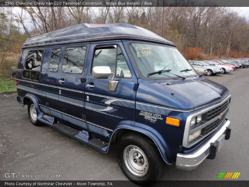 Front 3/4 View of 1995 Chevy Van G20 Passenger Conversion