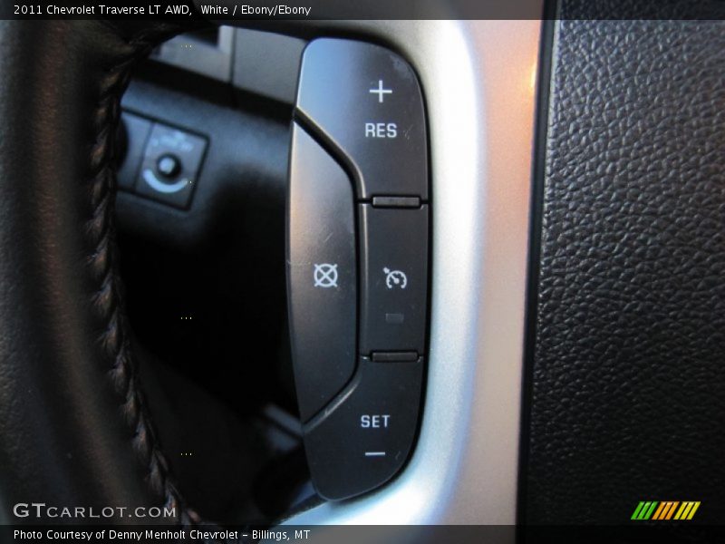 White / Ebony/Ebony 2011 Chevrolet Traverse LT AWD