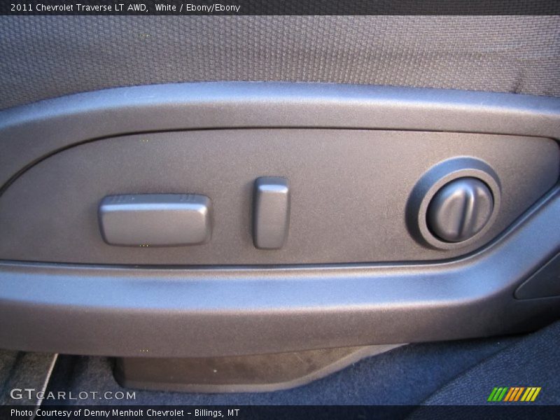White / Ebony/Ebony 2011 Chevrolet Traverse LT AWD