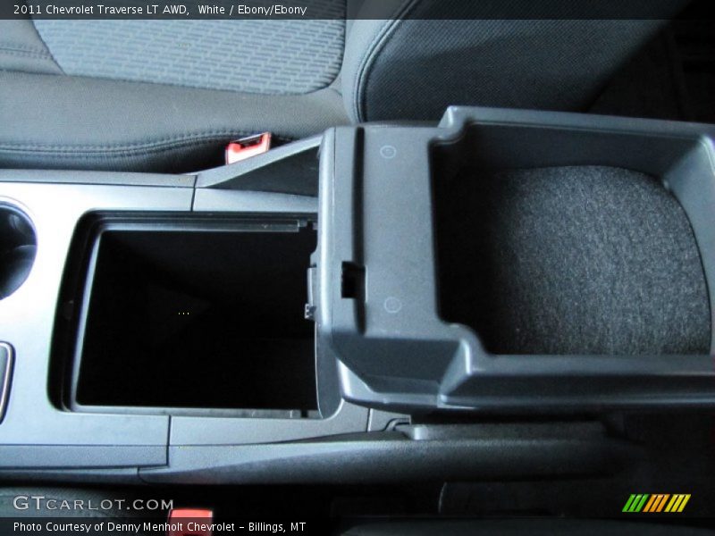 White / Ebony/Ebony 2011 Chevrolet Traverse LT AWD