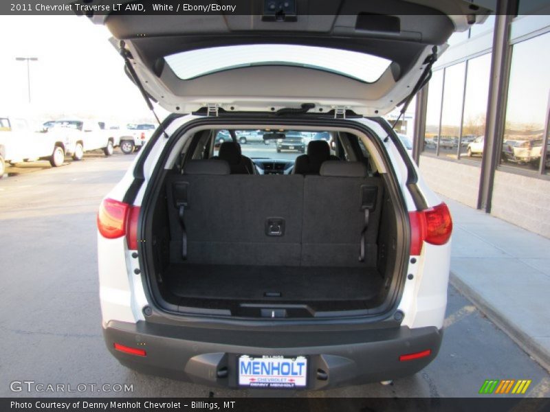 White / Ebony/Ebony 2011 Chevrolet Traverse LT AWD