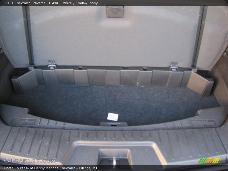 White / Ebony/Ebony 2011 Chevrolet Traverse LT AWD