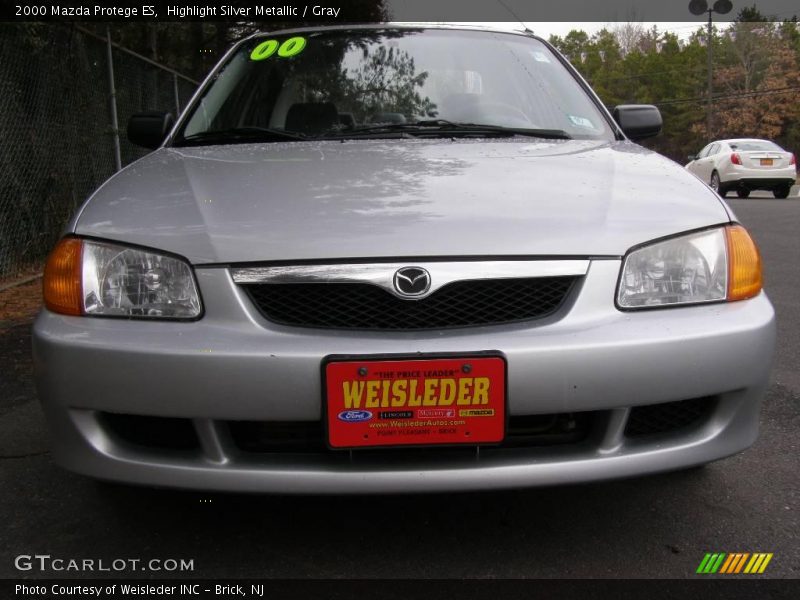 Highlight Silver Metallic / Gray 2000 Mazda Protege ES