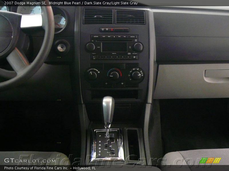 Midnight Blue Pearl / Dark Slate Gray/Light Slate Gray 2007 Dodge Magnum SE