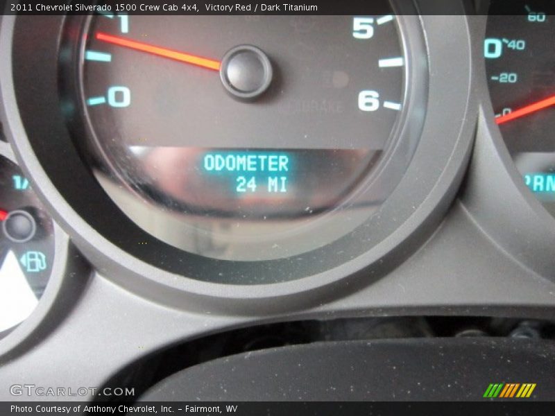 Victory Red / Dark Titanium 2011 Chevrolet Silverado 1500 Crew Cab 4x4