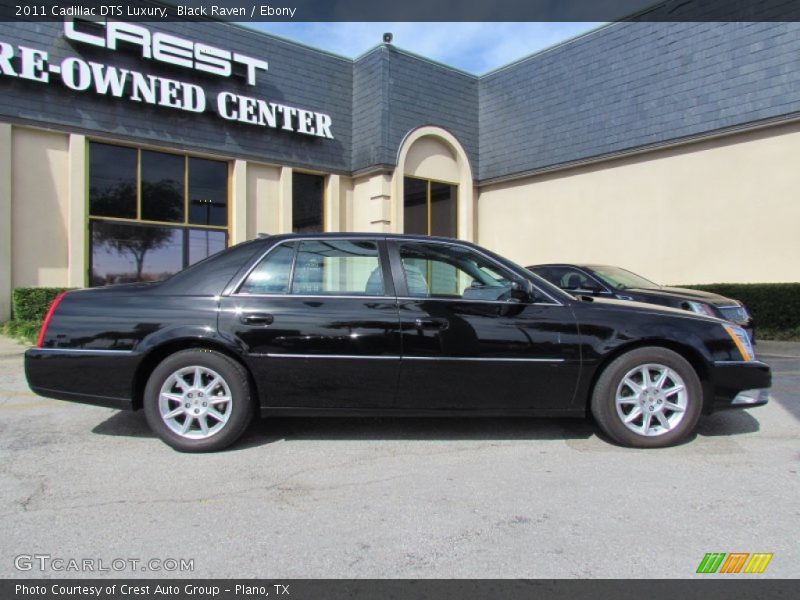 Black Raven / Ebony 2011 Cadillac DTS Luxury