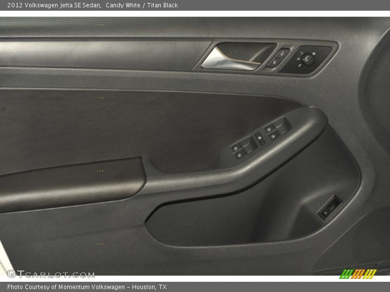 Candy White / Titan Black 2012 Volkswagen Jetta SE Sedan