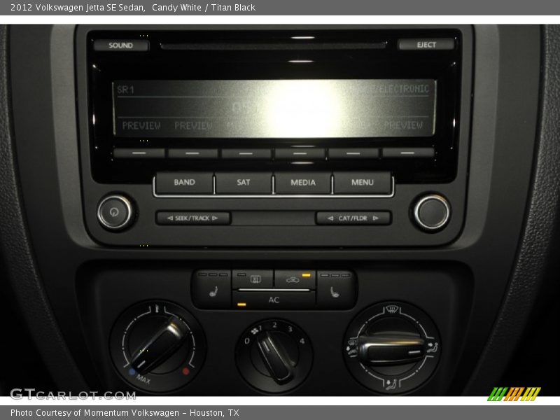 Candy White / Titan Black 2012 Volkswagen Jetta SE Sedan