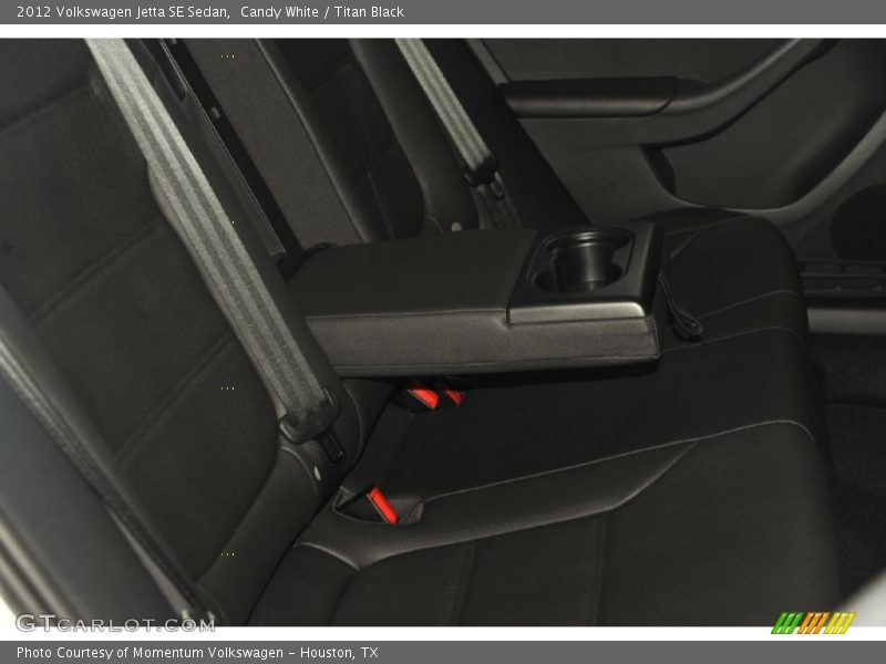 Candy White / Titan Black 2012 Volkswagen Jetta SE Sedan