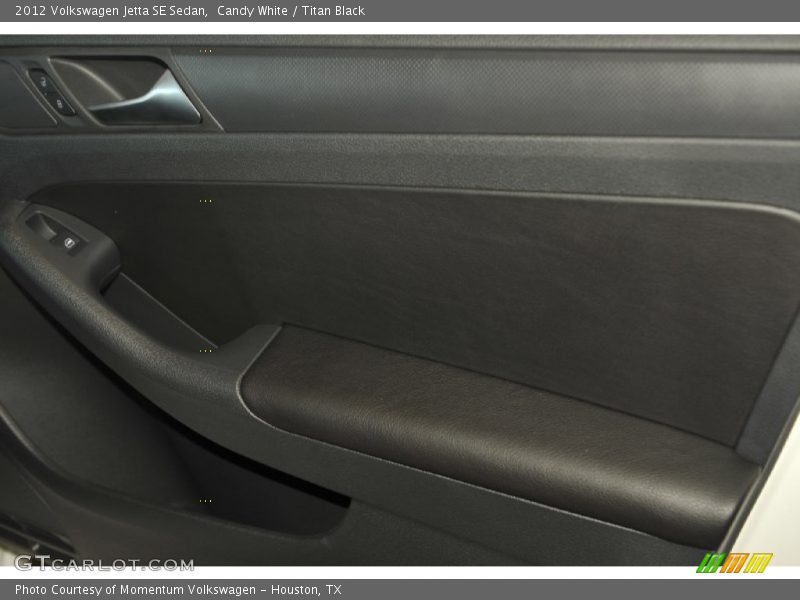 Candy White / Titan Black 2012 Volkswagen Jetta SE Sedan