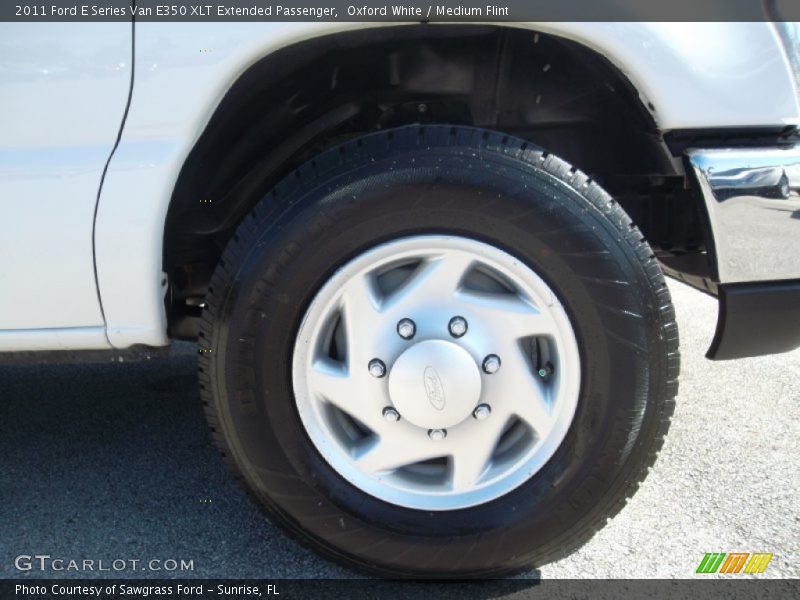 Oxford White / Medium Flint 2011 Ford E Series Van E350 XLT Extended Passenger