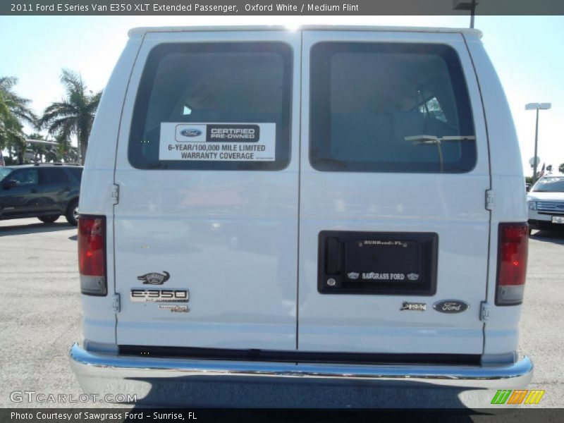Oxford White / Medium Flint 2011 Ford E Series Van E350 XLT Extended Passenger