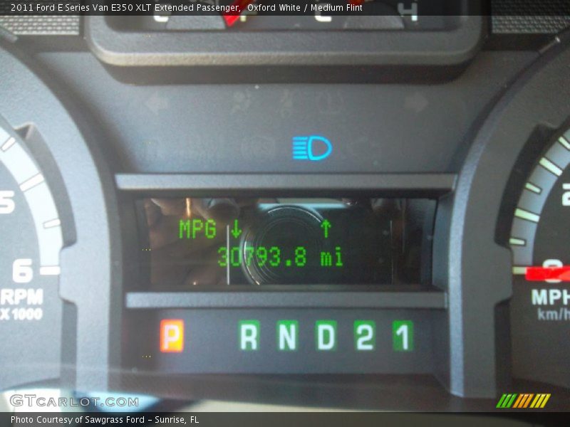 Oxford White / Medium Flint 2011 Ford E Series Van E350 XLT Extended Passenger