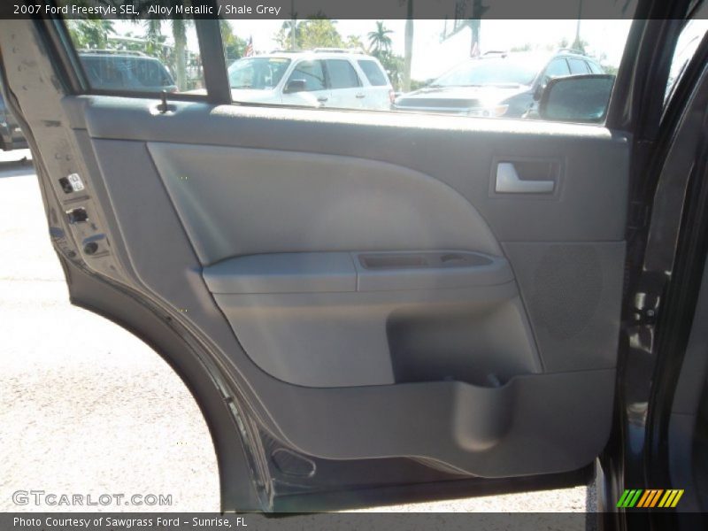 Alloy Metallic / Shale Grey 2007 Ford Freestyle SEL