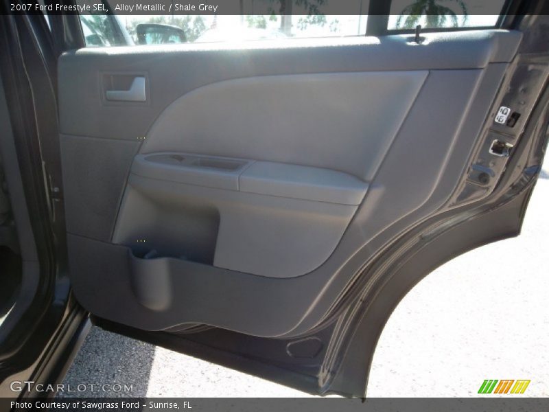 Alloy Metallic / Shale Grey 2007 Ford Freestyle SEL