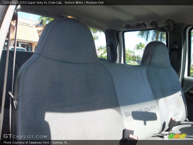 Oxford White / Medium Flint 2005 Ford F250 Super Duty XL Crew Cab