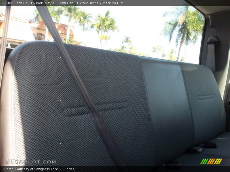 Oxford White / Medium Flint 2005 Ford F250 Super Duty XL Crew Cab