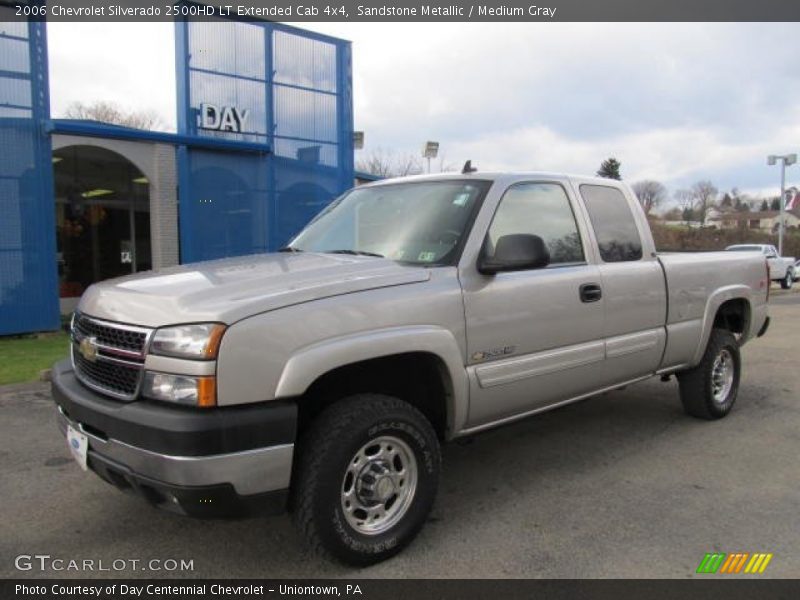 Sandstone Metallic / Medium Gray 2006 Chevrolet Silverado 2500HD LT Extended Cab 4x4